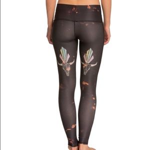 Teeki Buffalo Princess hot pants yoga